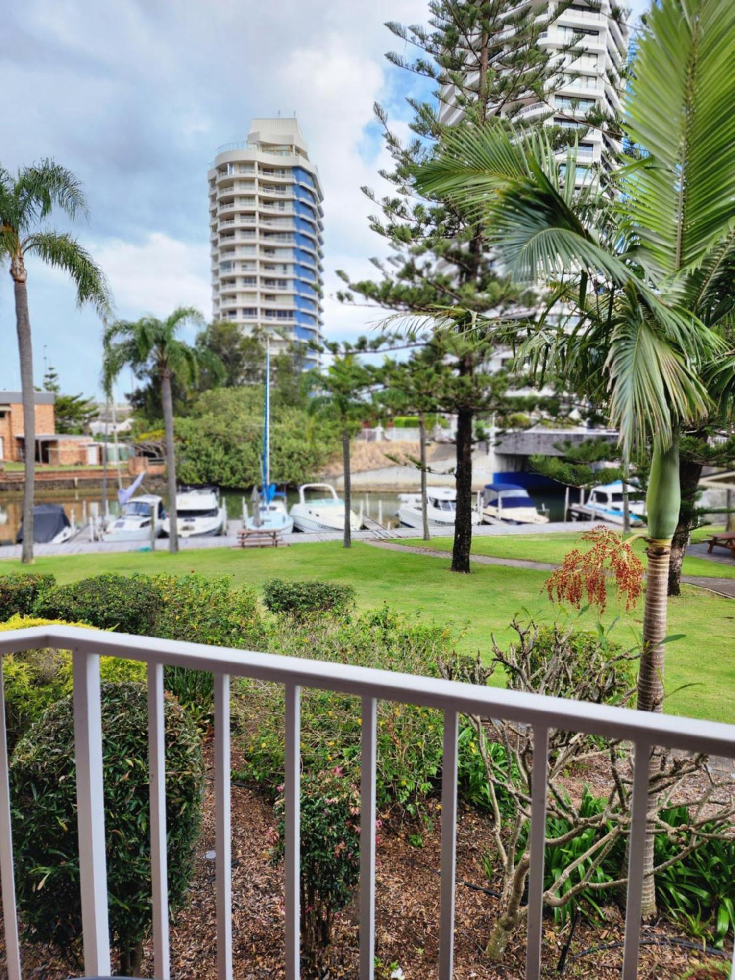 Bayview Bay Apartments And Marina Gold Coast Exterior photo